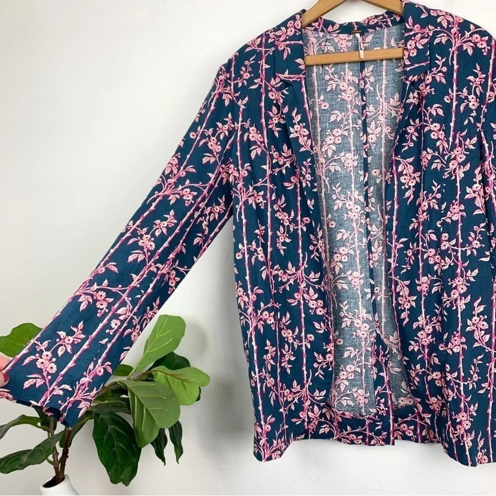 Free People Linen Blend Pink Floral Lightweight Blazer Sz XS - Picture 6 of 7
